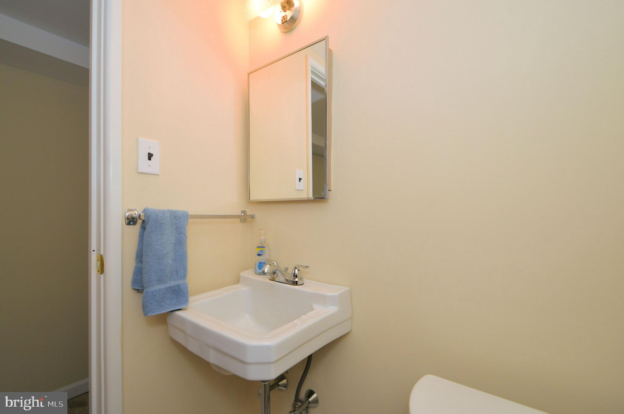 11949 Dumont Road Philadelphia, PA 19116 - Photo 47 of 54 Powder Room Basement