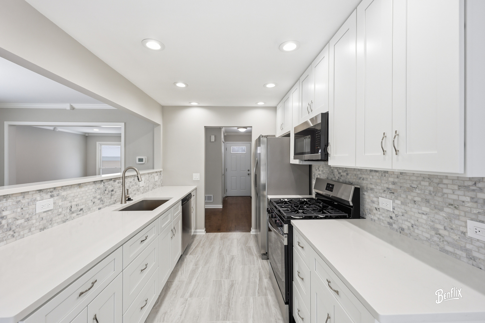 1005 Cooper Court Buffalo Grove, IL 60089 - Photo 6 of 22