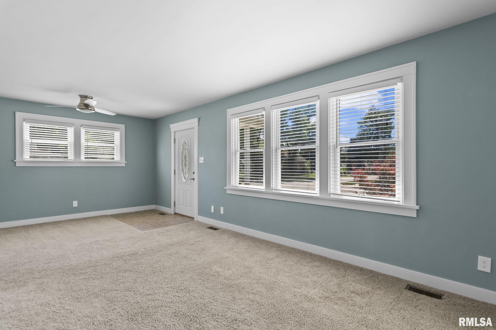 3252 South 2nd Street Springfield, IL 62703 - Photo 3 of 33