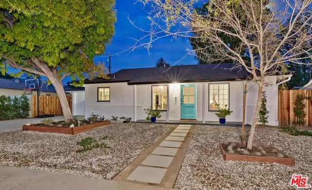 $3,950 | 7236 Encino Avenue, Van Nuys, CA 91406