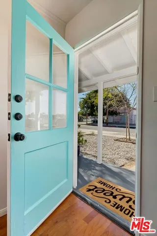 $3,950 | 7236 Encino Avenue, Van Nuys, CA 91406