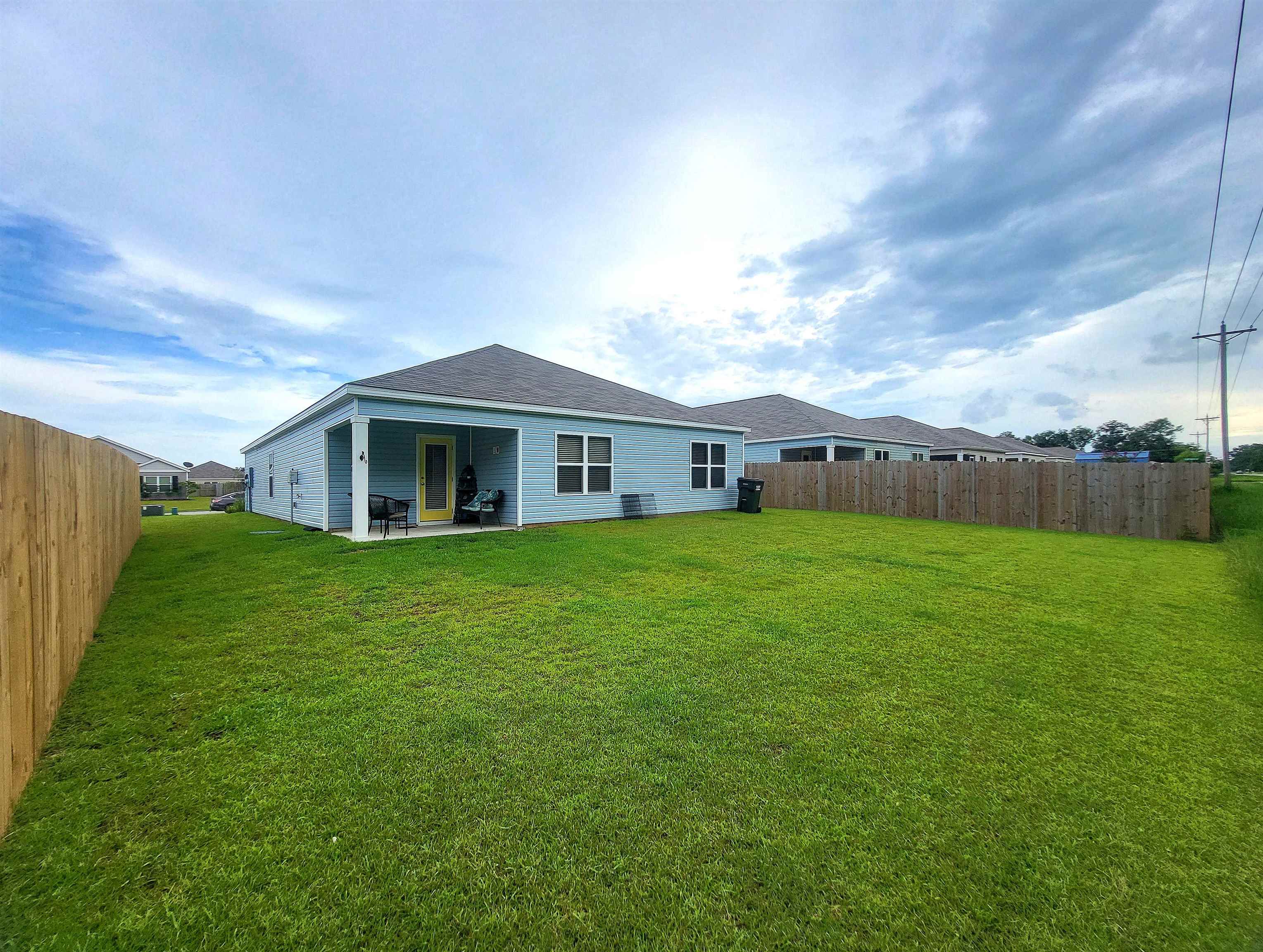 18327 Lewis Smith Drive Foley, AL 36535 - Photo 4 of 24