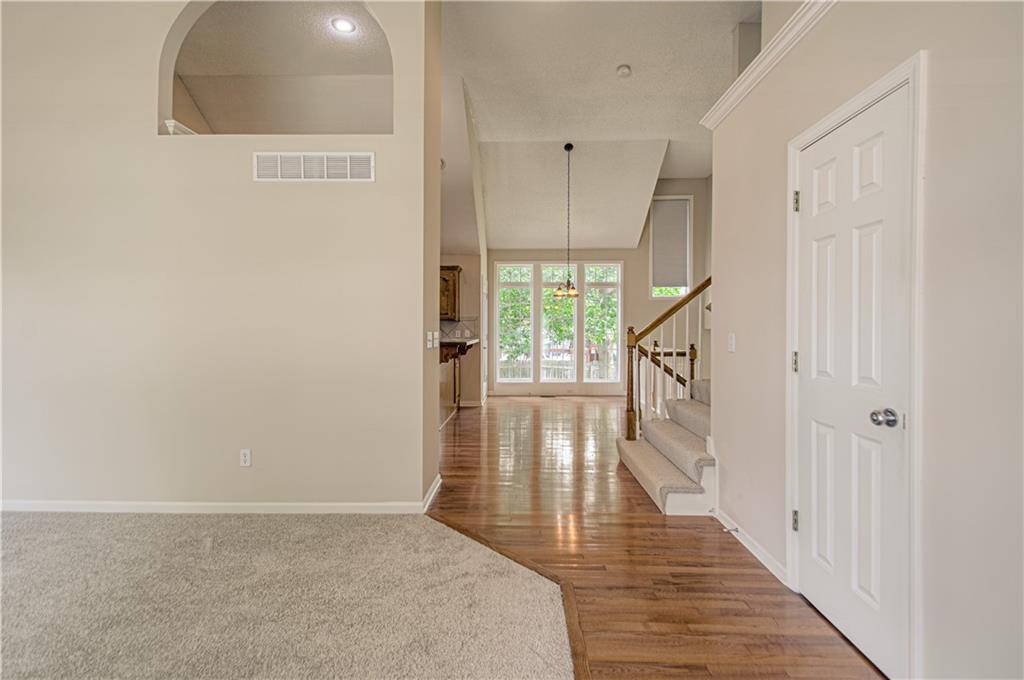 520 Parma Way Gardner, KS 66030 - Photo 9 of 40