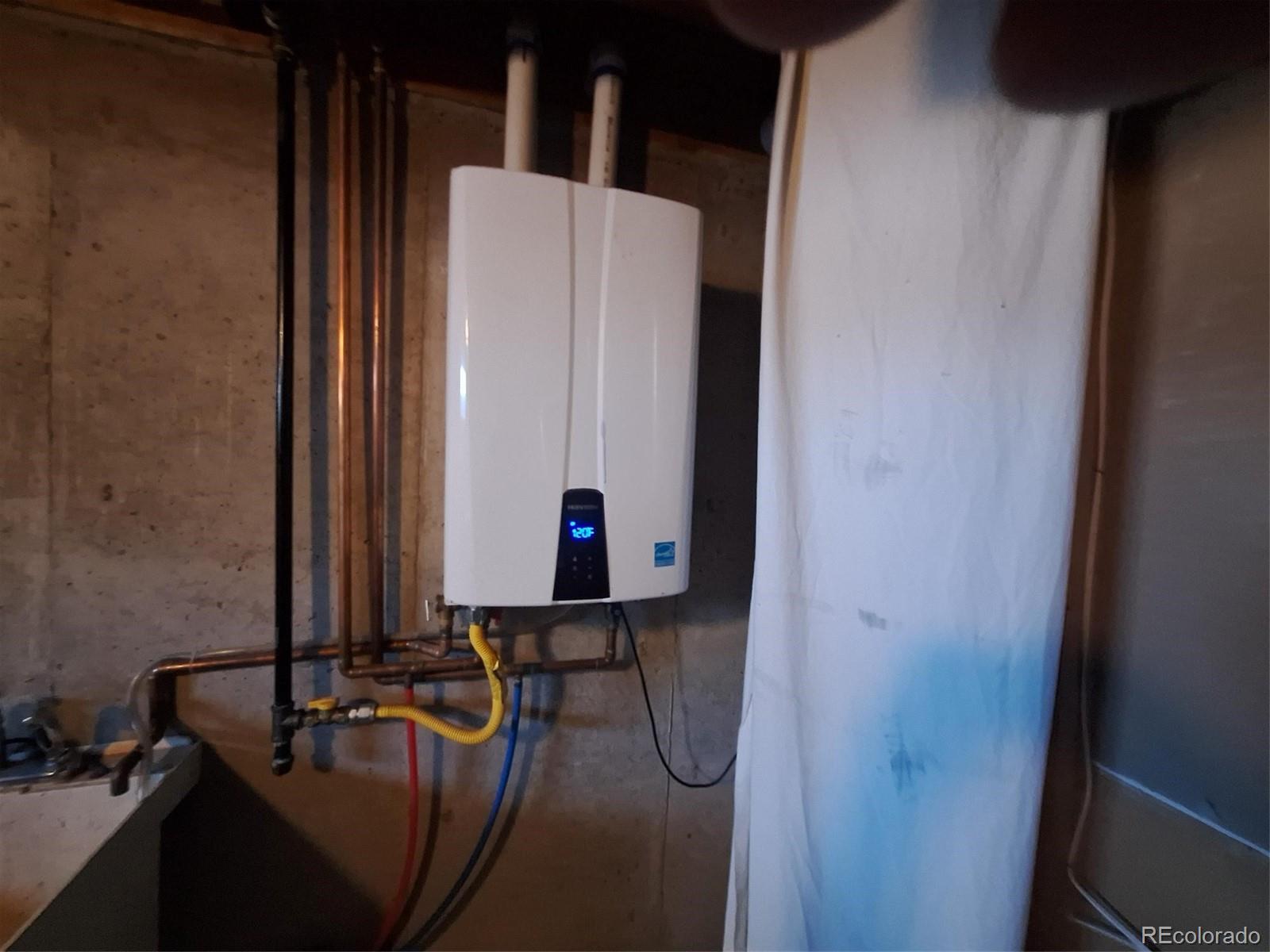 8616 West Utah Avenue Lakewood, CO 80232 - Photo 12 of 36