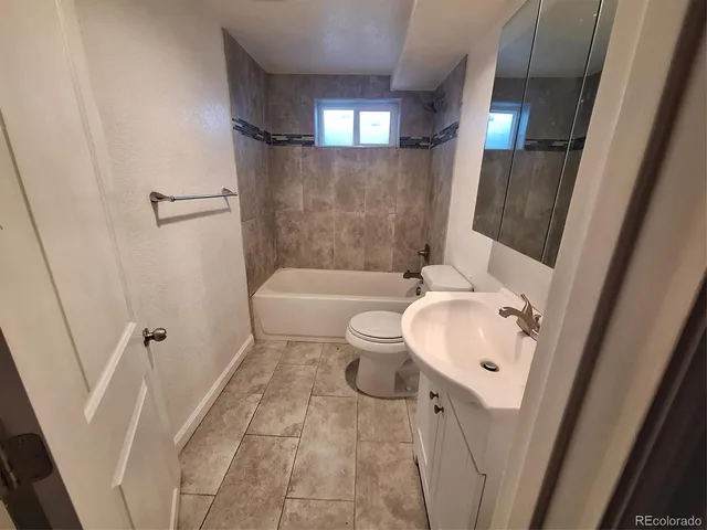 $2,950 | 8616 West Utah Avenue, Lakewood, CO 80232