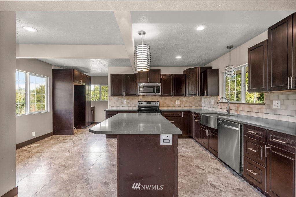 1102 Rose Valley Road Kelso, WA 98626 - Photo 18 of 35 Gallery Image 18