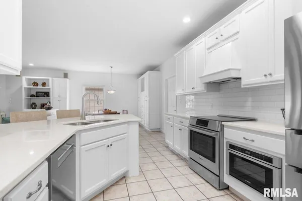 $560,000 | 2317 Argonne Avenue, Springfield, IL 62704