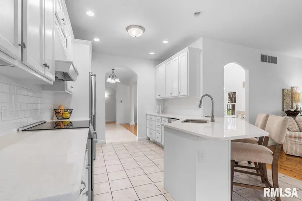 $560,000 | 2317 Argonne Avenue, Springfield, IL 62704