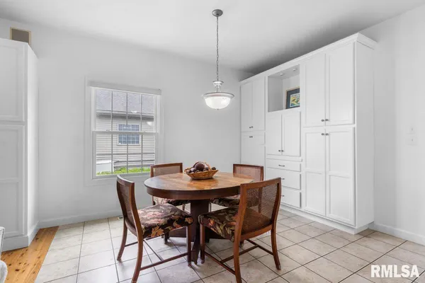 $560,000 | 2317 Argonne Avenue, Springfield, IL 62704