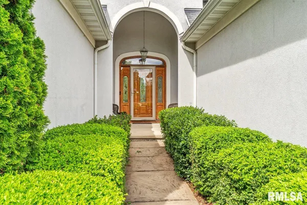 $560,000 | 2317 Argonne Avenue, Springfield, IL 62704
