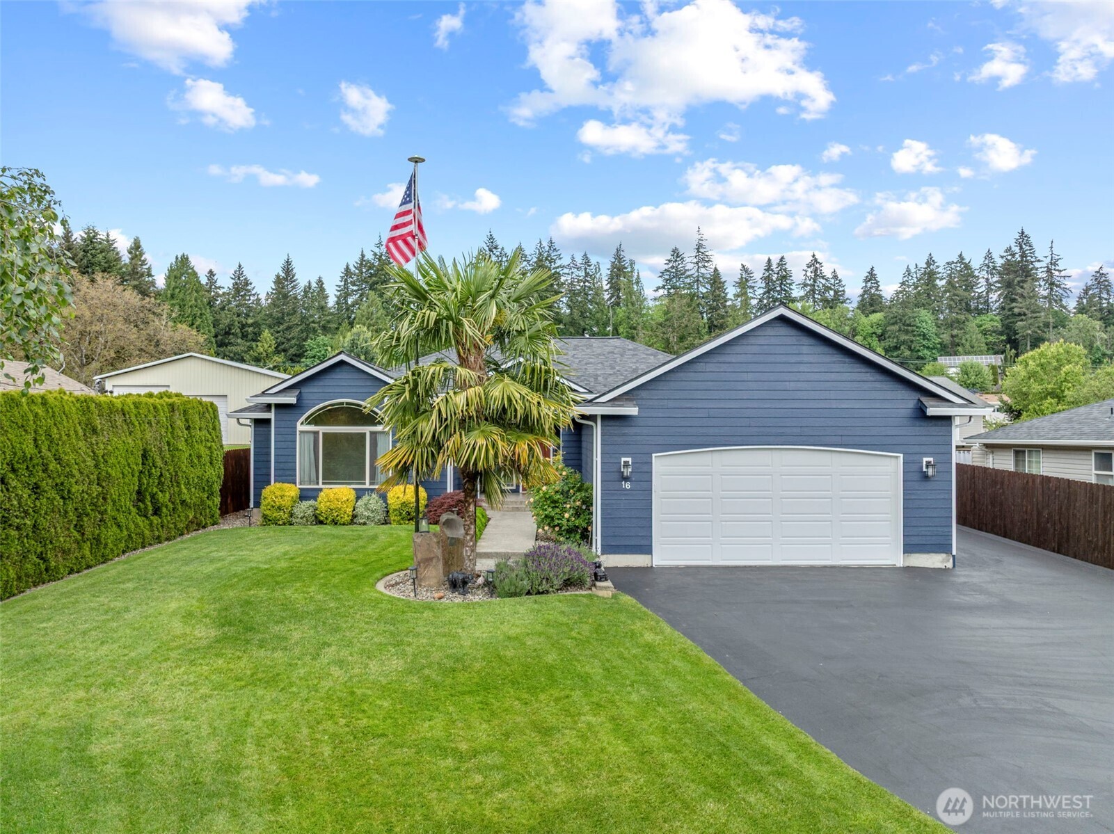 16 Pacific Place Longview, WA 98632 - Photo 1 of 39