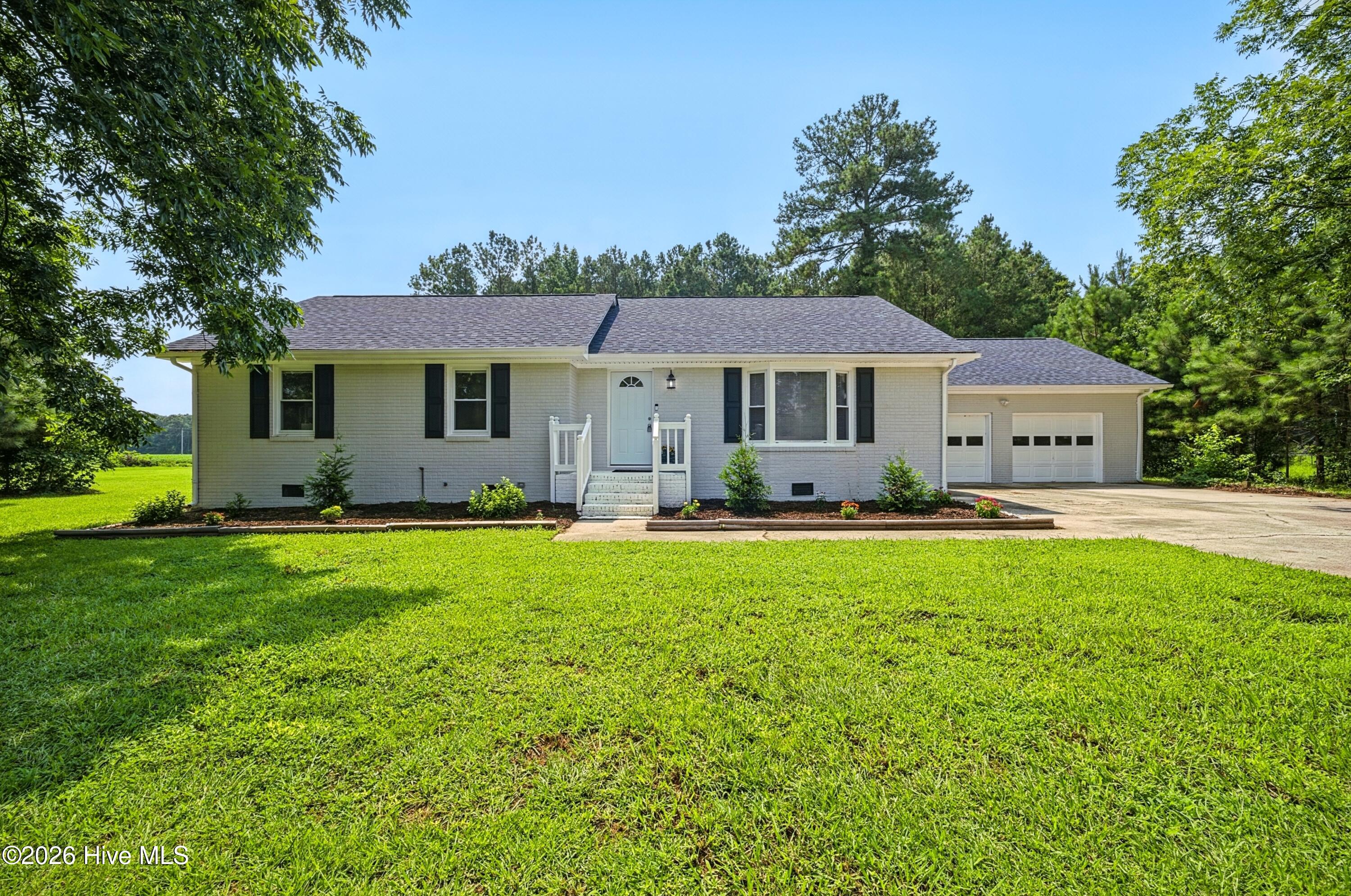 534 White Oak Road Eure, NC 27935 - Photo 4 of 41