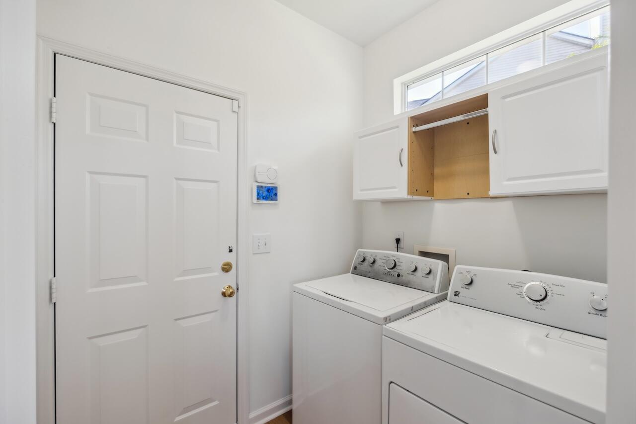 1409 Endicot Way Mount Pleasant, SC 29466 - Photo 29 of 32 Laundry Room