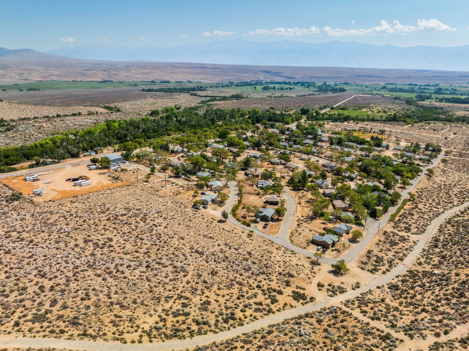 1600 Pine Creek Road Bishop, CA 93514 - Photo 23 of 34 a view of a city