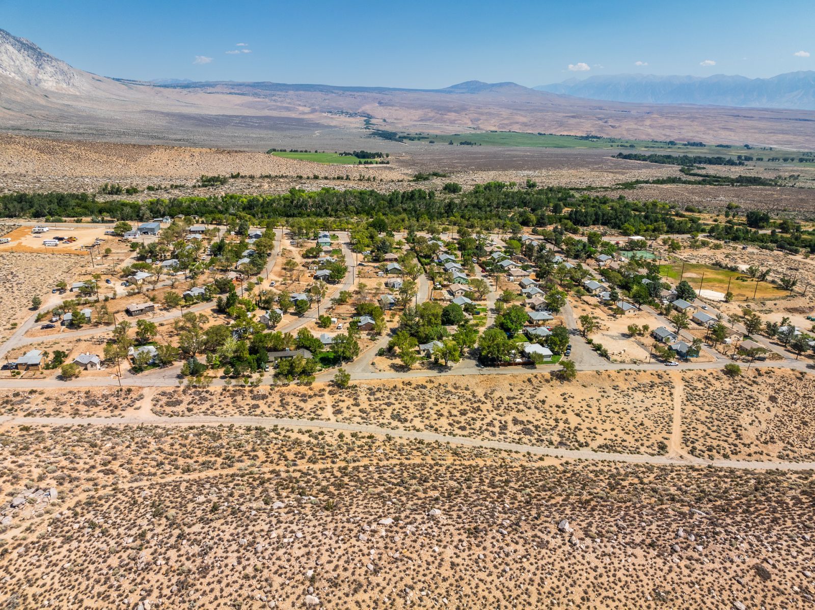 1600 Pine Creek Road Bishop, CA 93514 - Photo 25 of 34 a view of lake and mountain