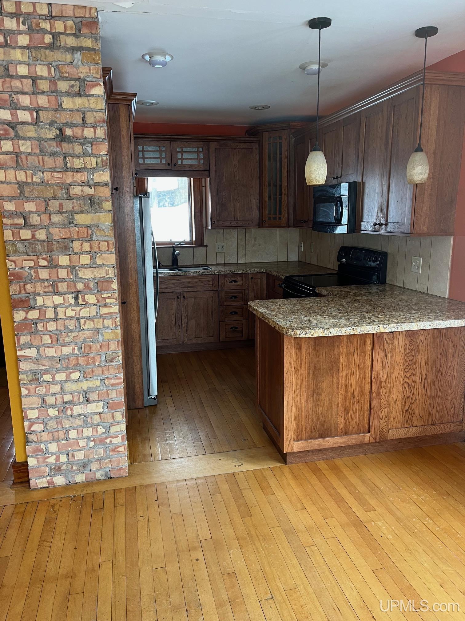 818 North Pine Street Ishpeming, MI 49849 - Photo 4 of 39