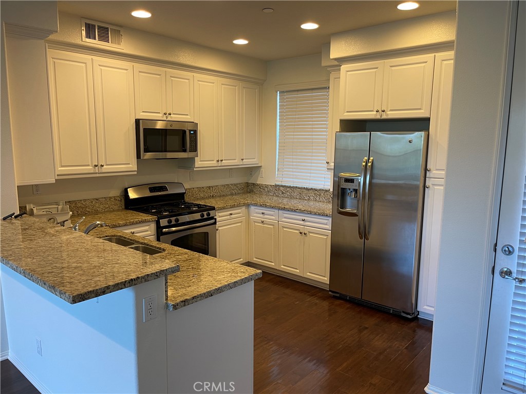 31 Aliso Ridge Loop Mission Viejo, CA 92691 - Photo 8 of 18 Gallery Image 8