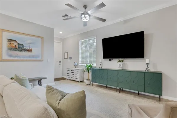 $2,850 | 10100 Tin Maple Drive, Unit 11, Estero, FL 33928