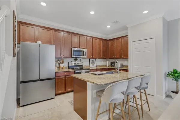 $2,850 | 10100 Tin Maple Drive, Unit 11, Estero, FL 33928