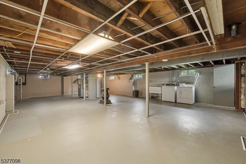 45 Amwell Road Millstone, NJ 08844 - Photo 15 of 29