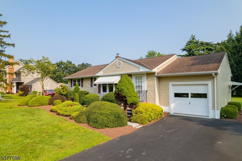 45 Amwell Road Millstone, NJ 08844 - Photo 3 of 29