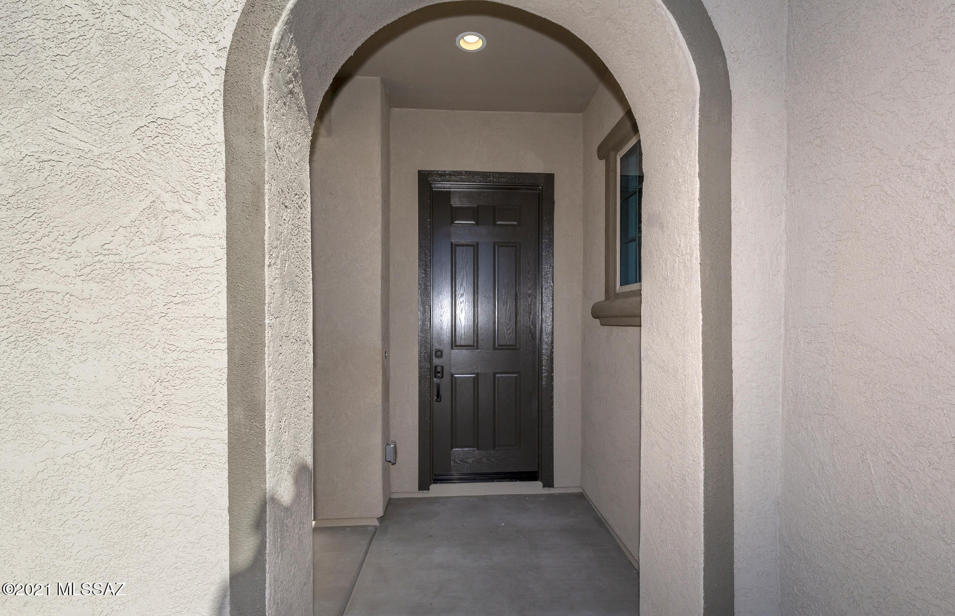 677 East Romsdalen Road East Tucson, AZ 85755 - Photo 2 of 44
