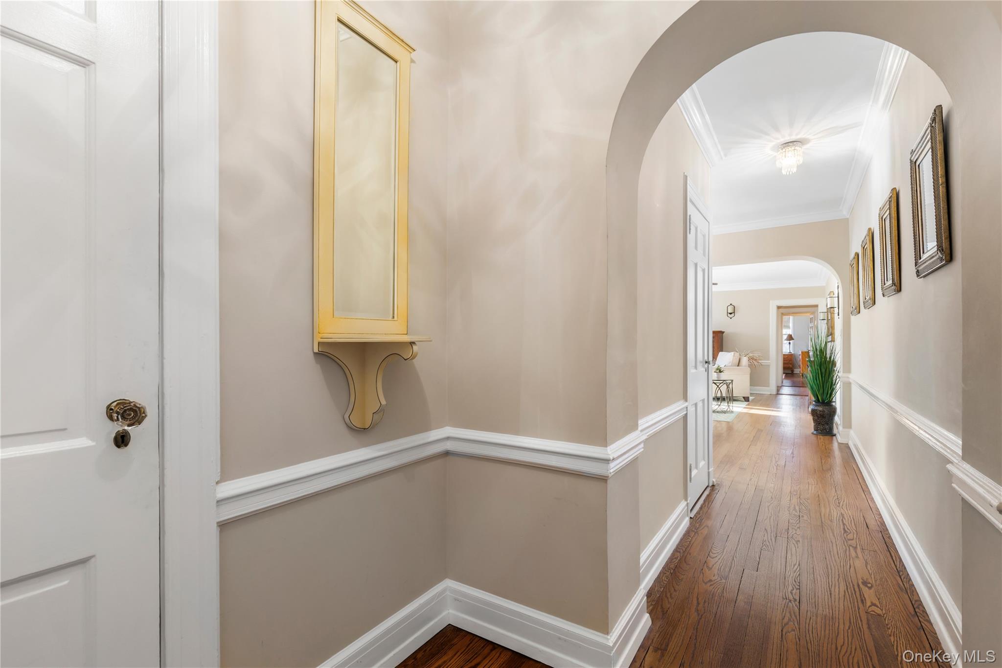 10 Brooklands, Unit 5F Bronxville, NY 10708 - Photo 3 of 19