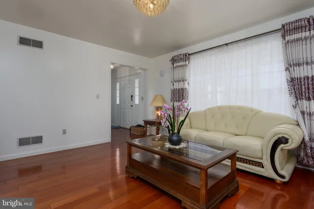 $449,900 | 2538 Wicklow Drive, Harrisburg, PA 17112