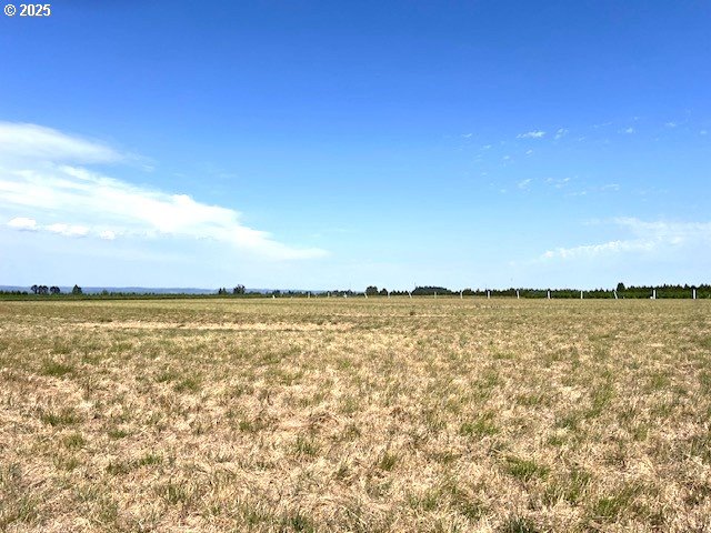 2369 Northwest Martin Road Forest Grove, OR 97116 - Photo 17 of 20 a view of an ocean and beach