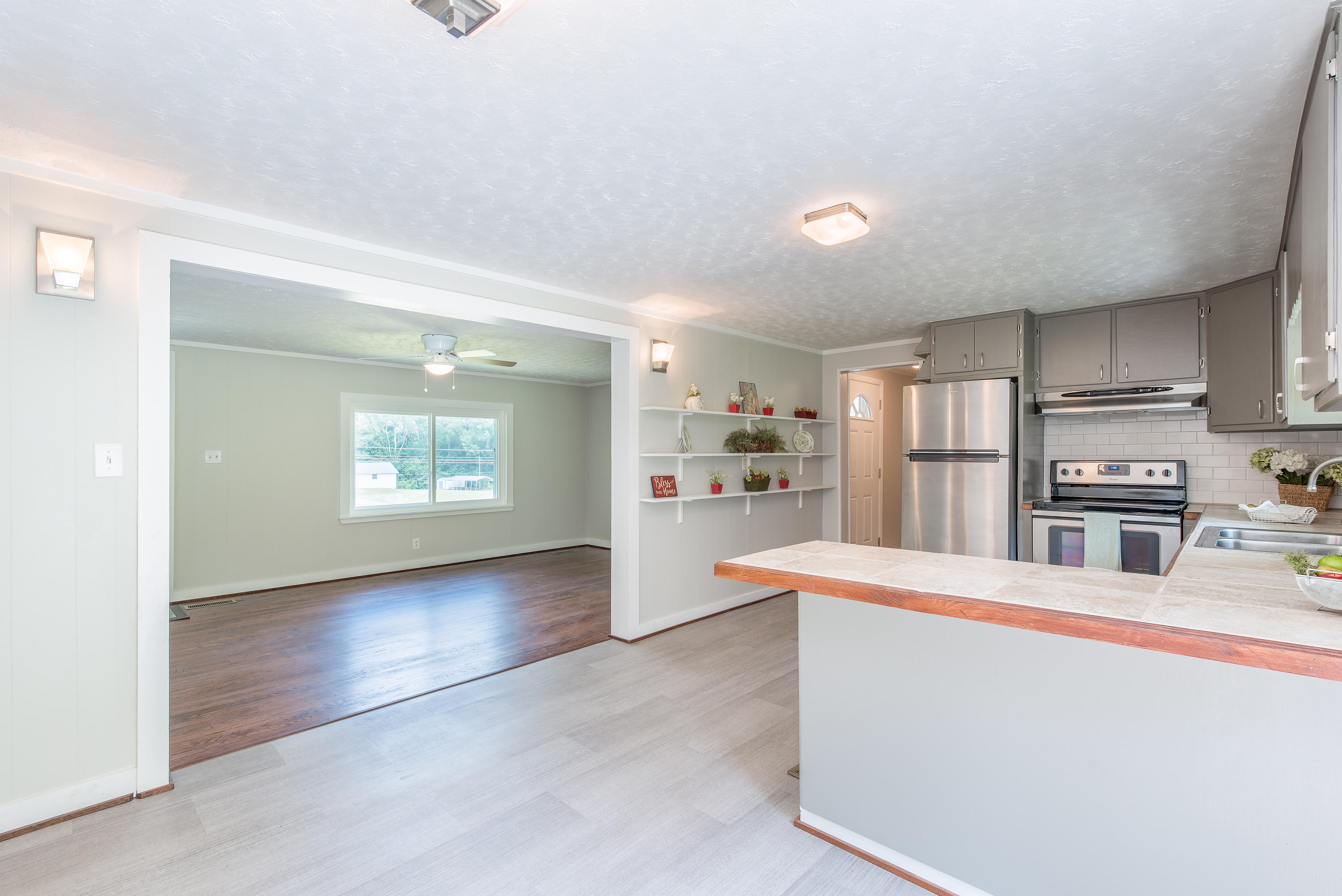 1030 Main Street Dunlap, TN 37327 - Photo 6 of 12 Kitchen