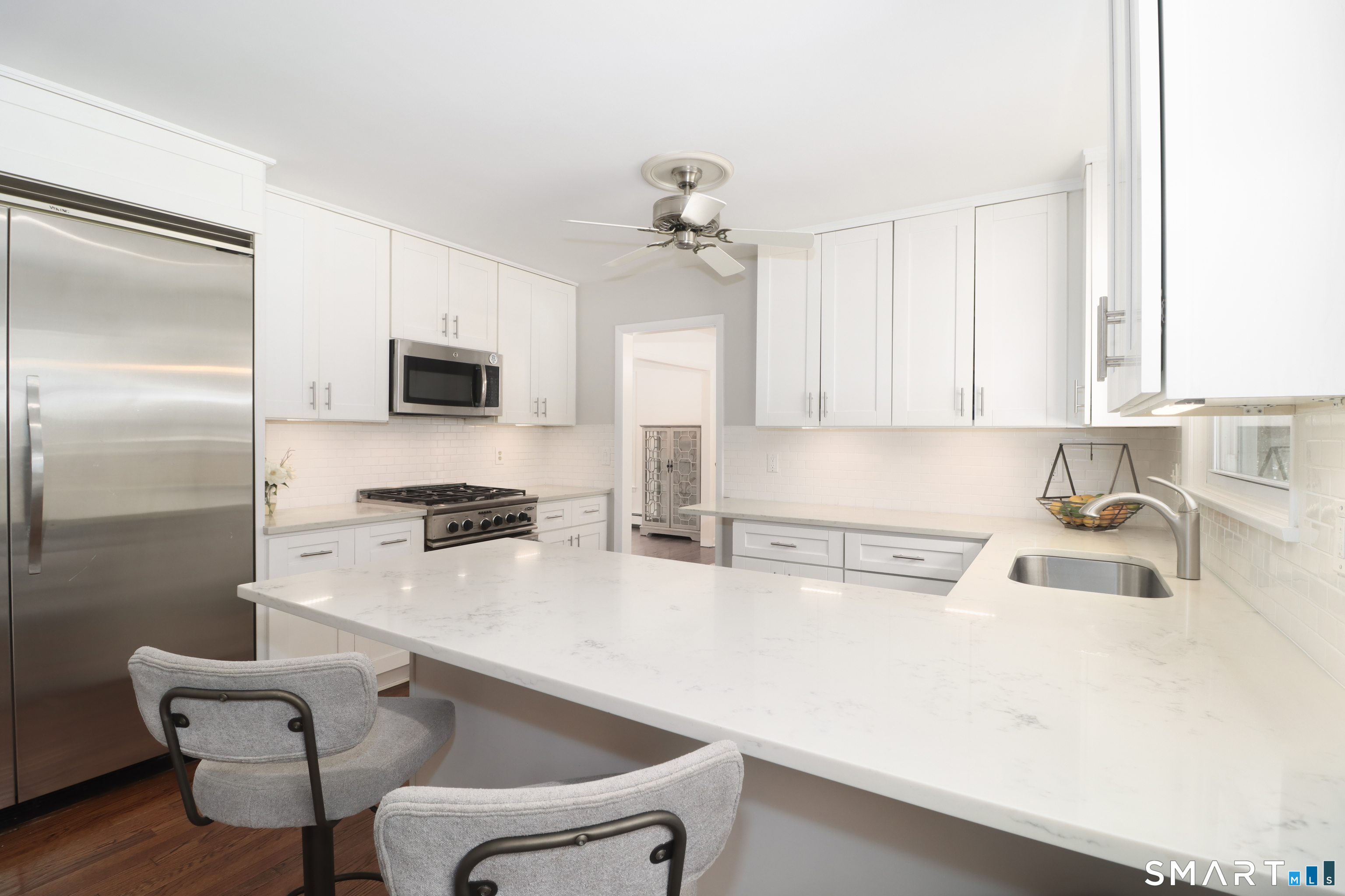 221 Catalpa Road Wilton, CT 06897 - Photo 17 of 44