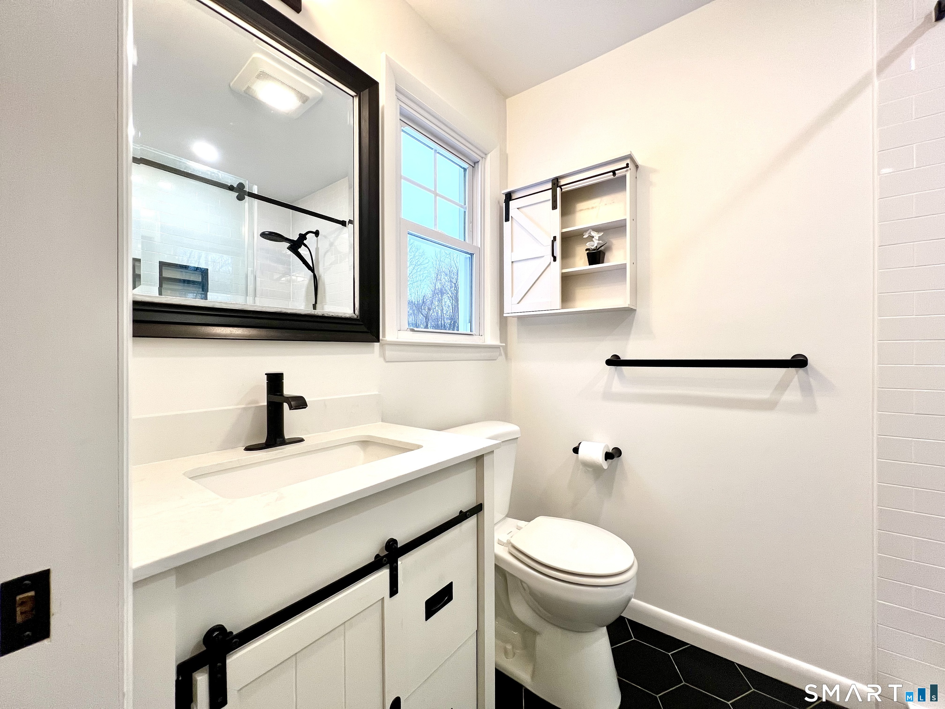 221 Catalpa Road Wilton, CT 06897 - Photo 22 of 44