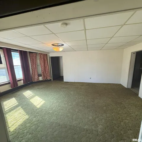 $45,000 | 215 North Wilson Street, Girard, IL 62640