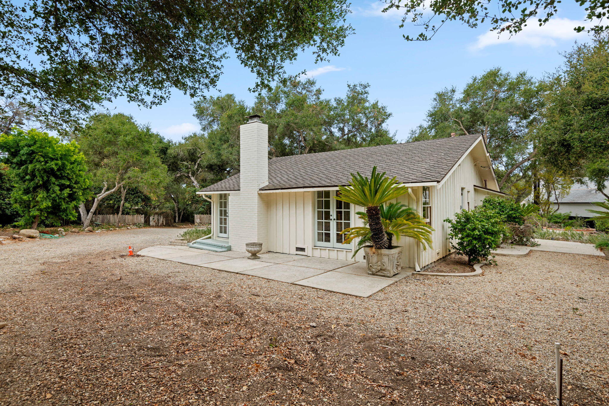 1588 East Valley Road Montecito, CA 93108 - Photo 22 of 23 22-Rear View