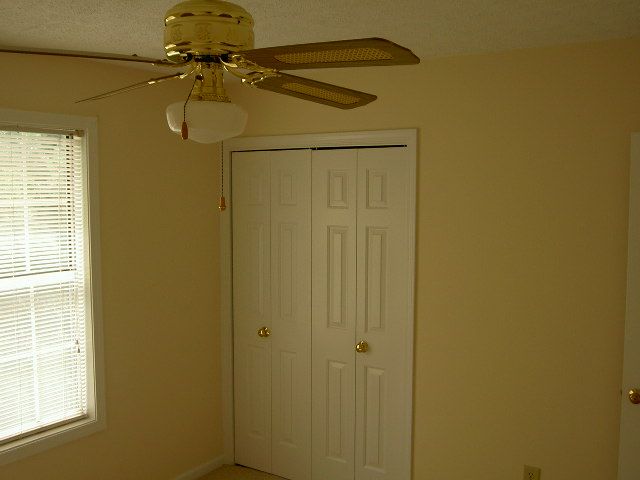 6 A Setter Lane Greenville, SC 29607 - Photo 7 of 9 Gallery Image 7