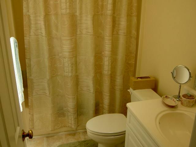6 A Setter Lane Greenville, SC 29607 - Photo 8 of 9 Gallery Image 8