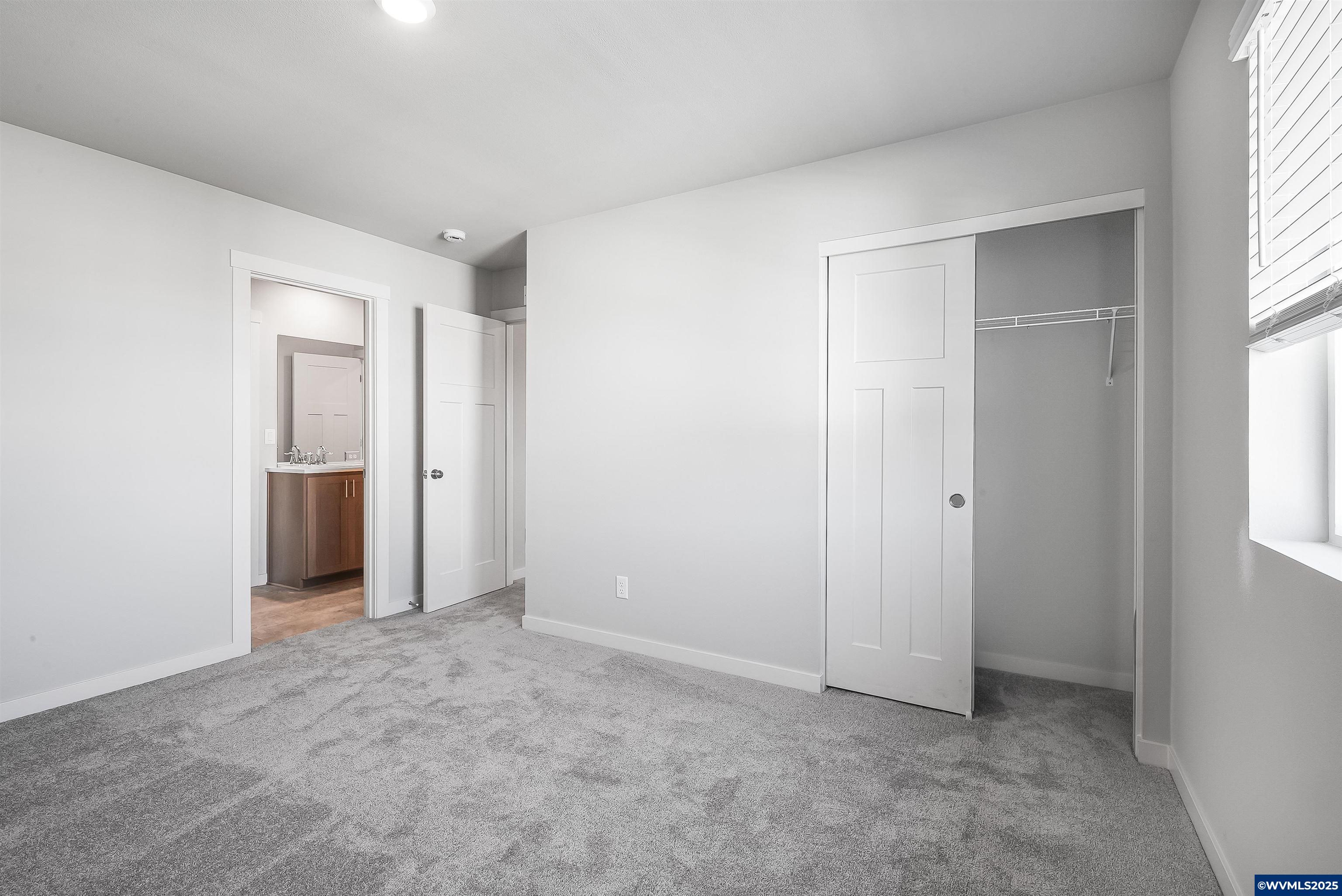5879 Bainbridge Road Eugene, OR 97402 - Photo 7 of 13