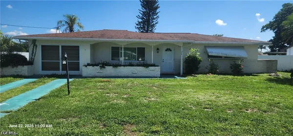 $1,500 | 1005 East Jasmine Road, Lehigh Acres, FL 33936