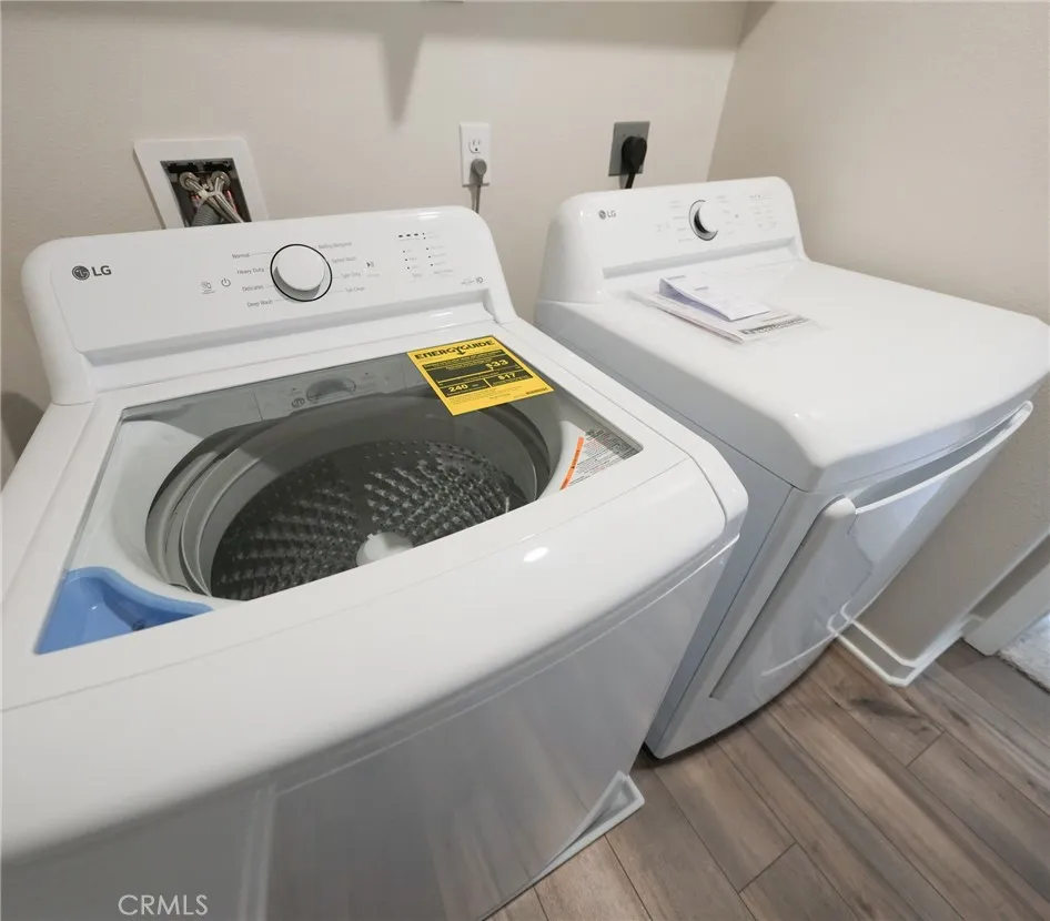 9561 Hannah Way Riverside, CA 92504 - Photo 19 of 30 Brand New Large Capacity Washer