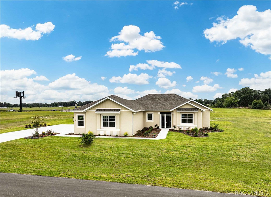1439 Cr212 Road Oxford, FL 34484 - Photo 2 of 48 Front view of home