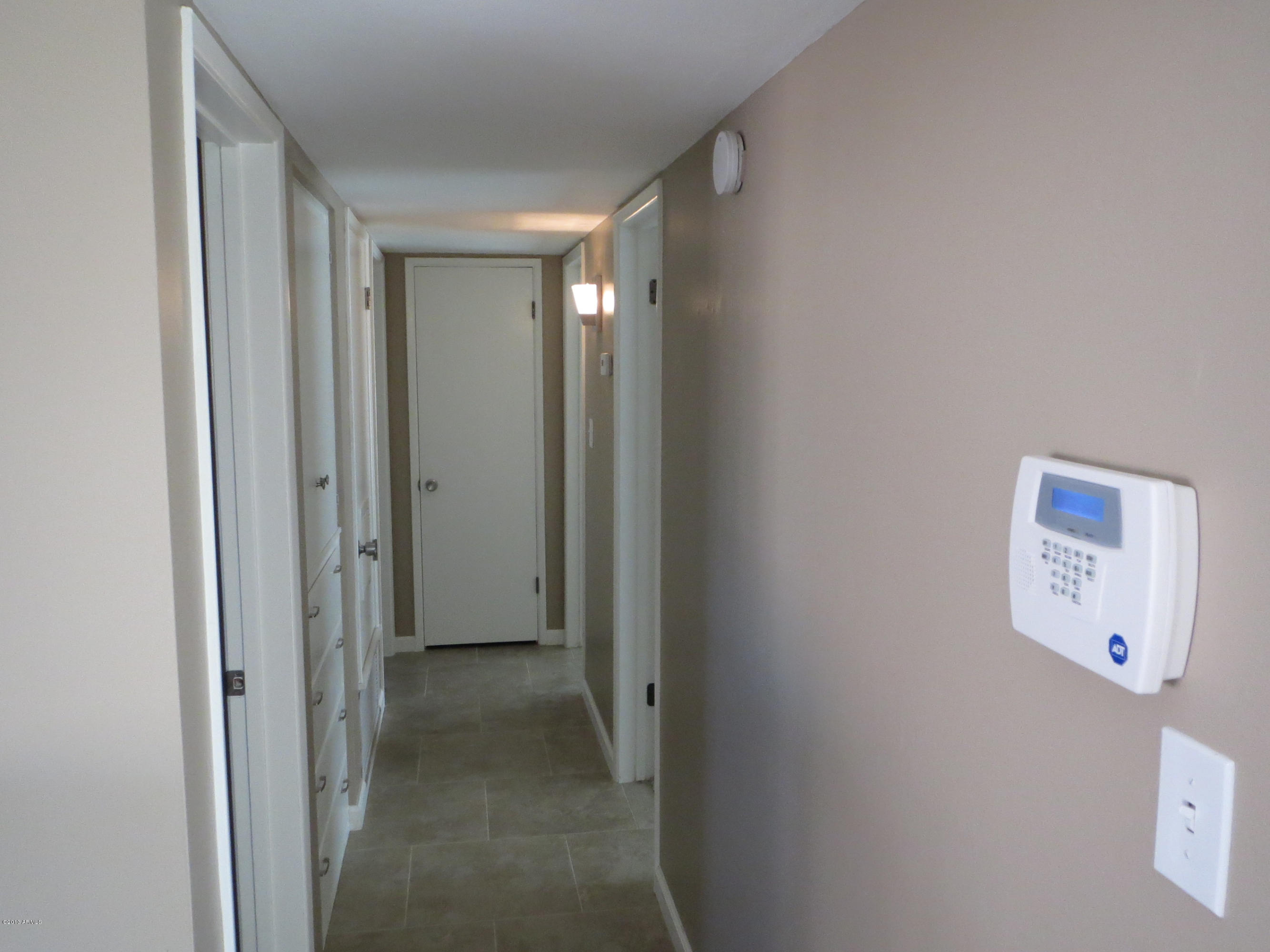 1502 West Ocotillo Road Phoenix, AZ 85015 - Photo 15 of 33 IMG_0929