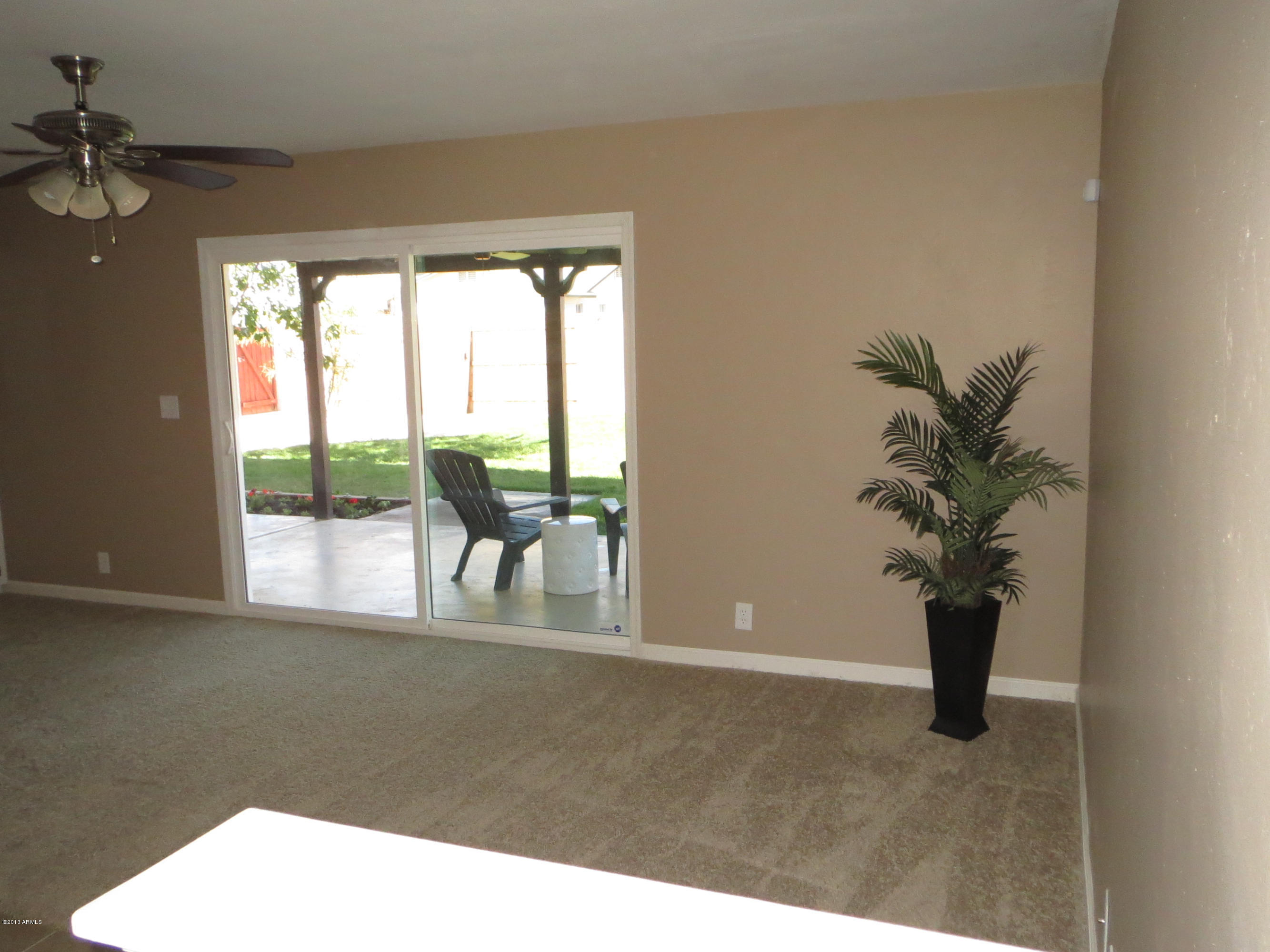 1502 West Ocotillo Road Phoenix, AZ 85015 - Photo 7 of 33 IMG_0931