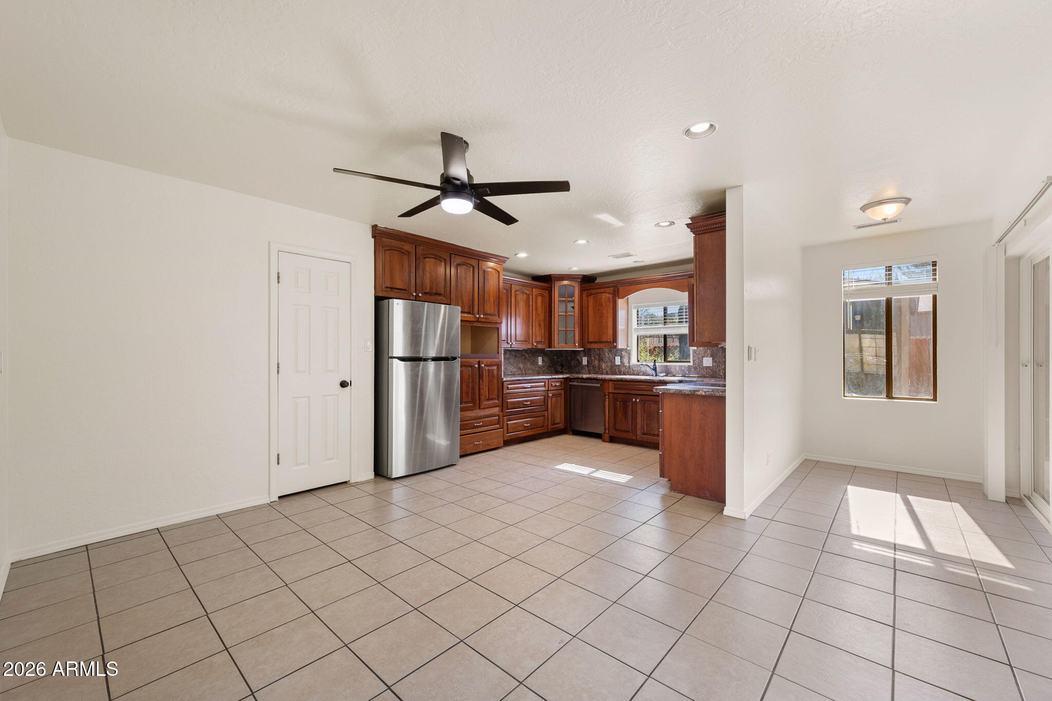 5261 North Robert Road Prescott Valley, AZ 86314 - Photo 6 of 25 9-Kitchen and Dining Room