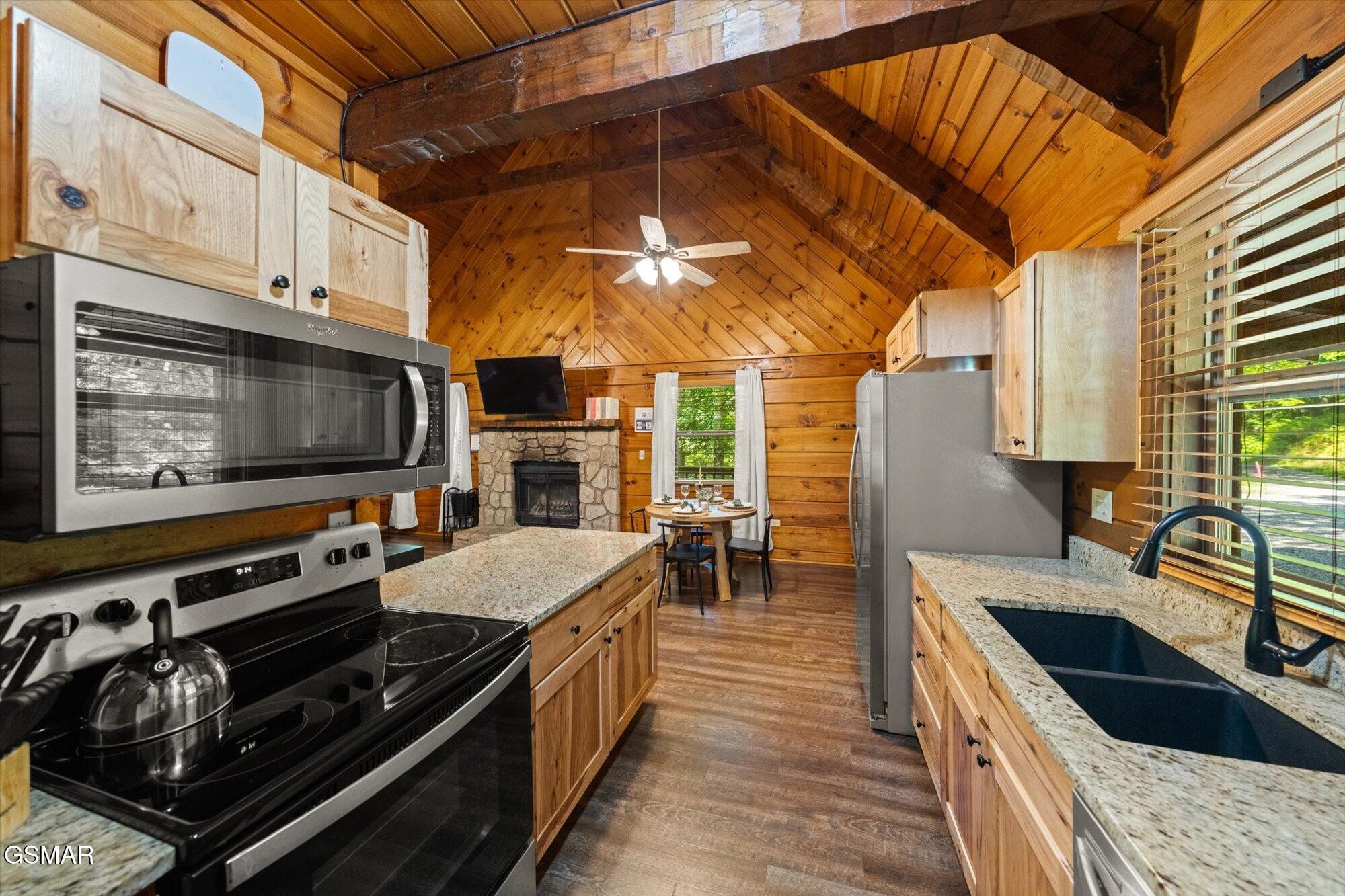 4372 Boogertown Road, Unit 4 Sevierville, TN 37876 - Photo 15 of 25 Gallery Image 15
