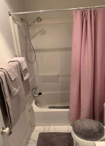 7097 Spring Garden Drive, Unit 201 Springfield, VA 22150 - Photo 3 of 13