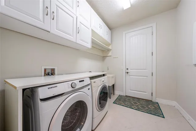 $687,000 | 2347 Nuthatch Street, St. Cloud, FL 34771