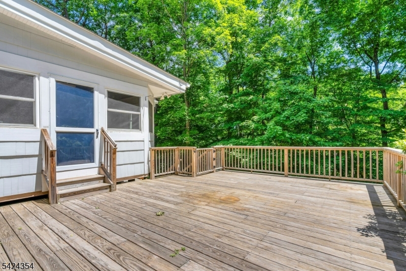 24 Stockade Road Warren, NJ 07059 - Photo 39 of 46