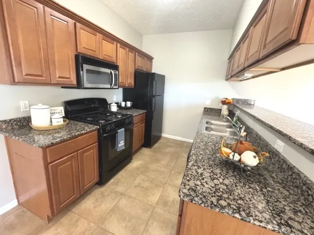 $250,000 | 639 Stonegate Drive, Sycamore, IL 60178