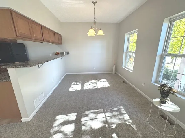 $250,000 | 639 Stonegate Drive, Sycamore, IL 60178