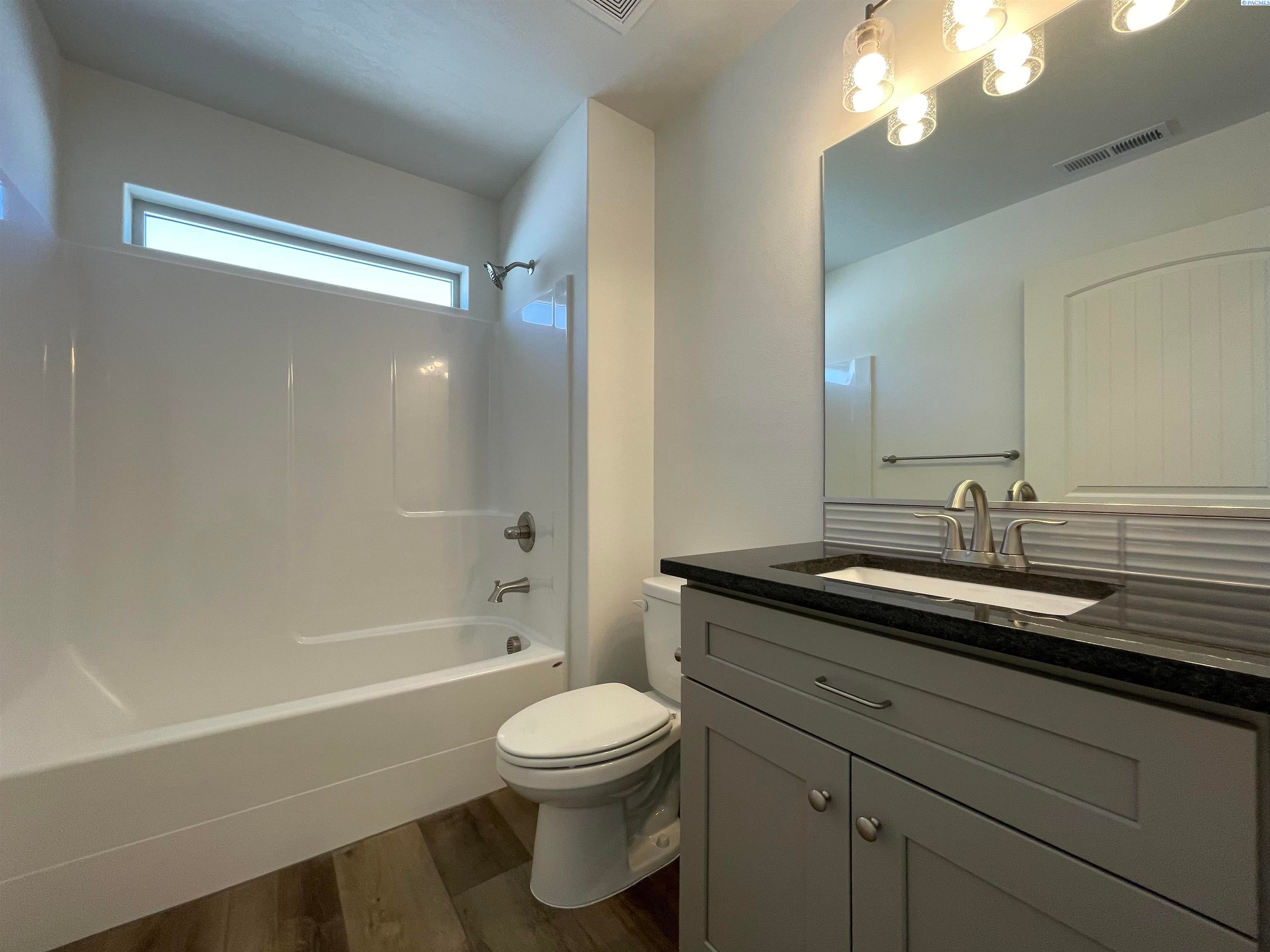 1606 Kendall Road Benton City, WA 99320 - Photo 10 of 18 Gallery Image 10